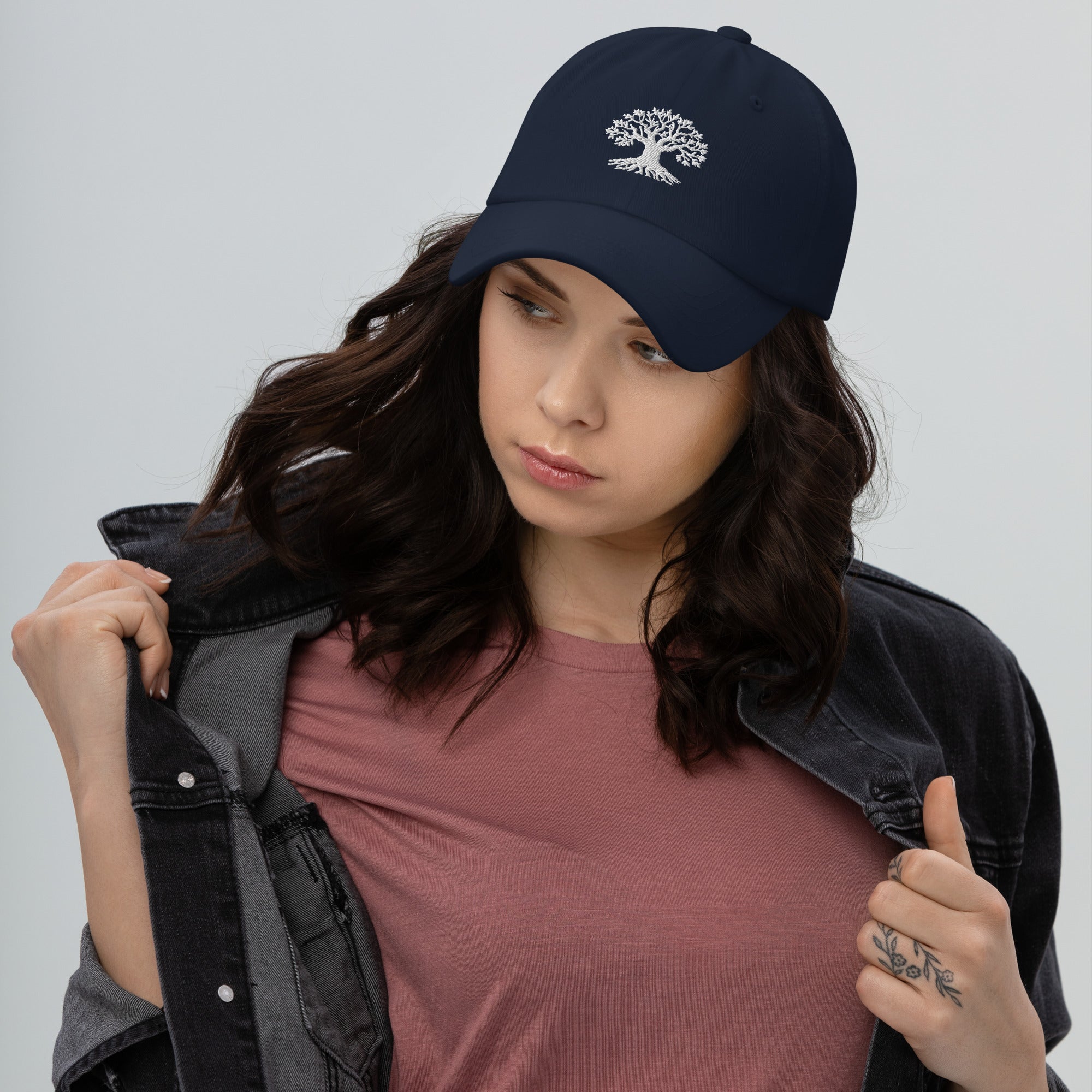 Gorra Olive Tree Dad Hat de Métrica Studio, estilo clásico y sostenible