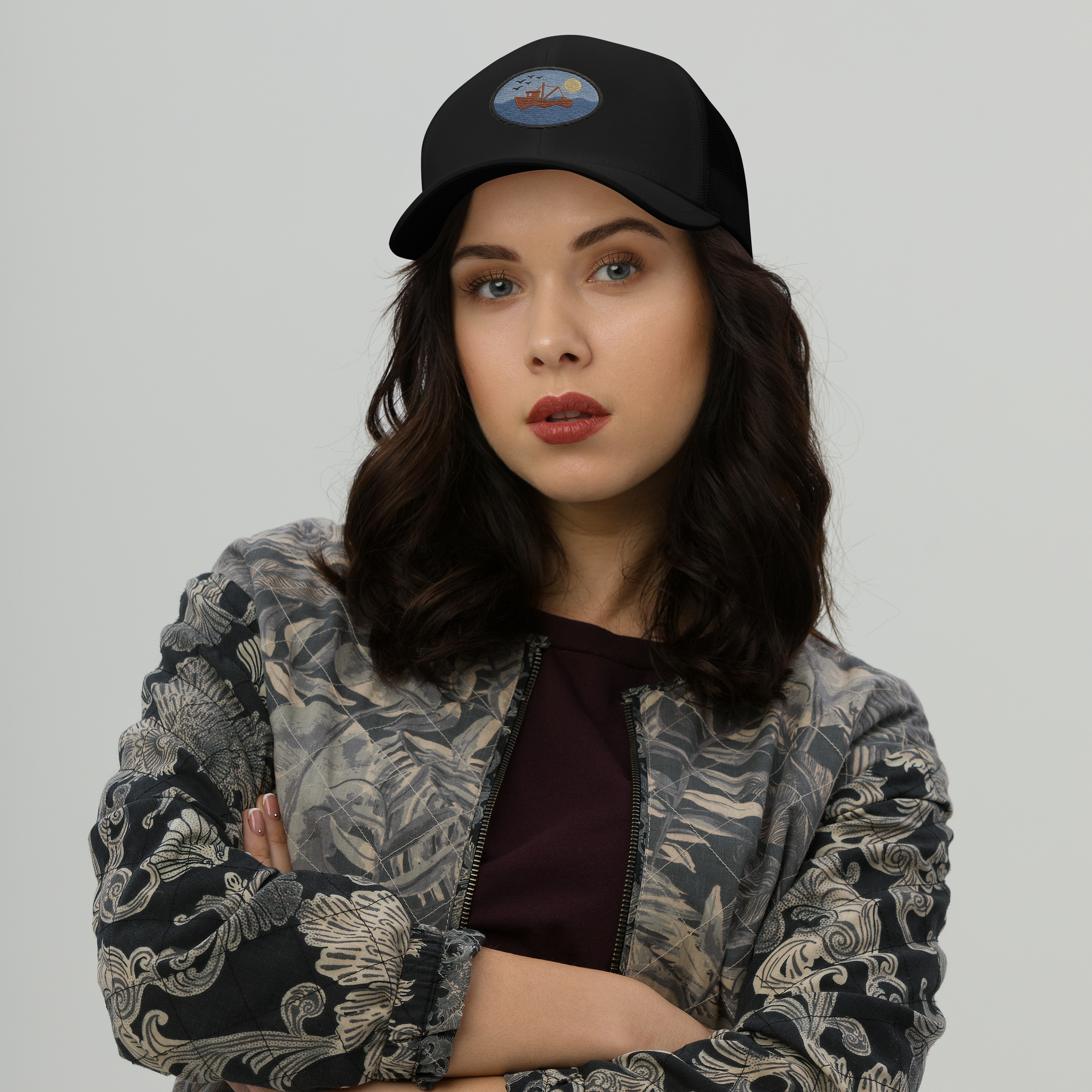 Gorra trucker Barco Pesquero unisex de Métrica Studio