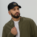 Gorra Trucker Montaña unisex de Métrica Studio, ideal para aventuras familiares