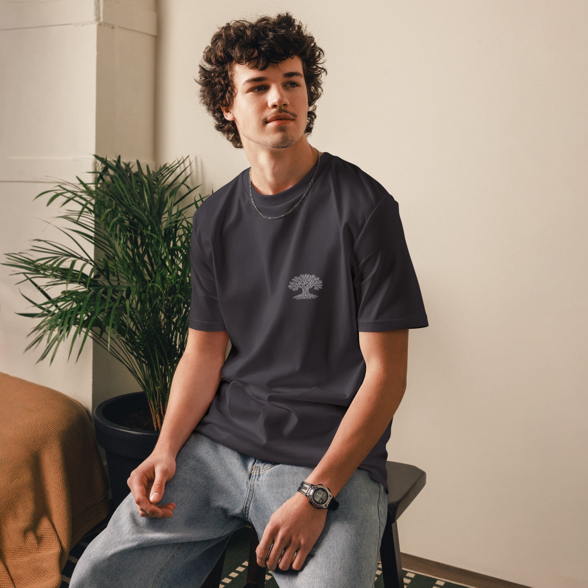Olive Tree Tee unisex de Métrica Studio, camiseta inspirada en la naturaleza